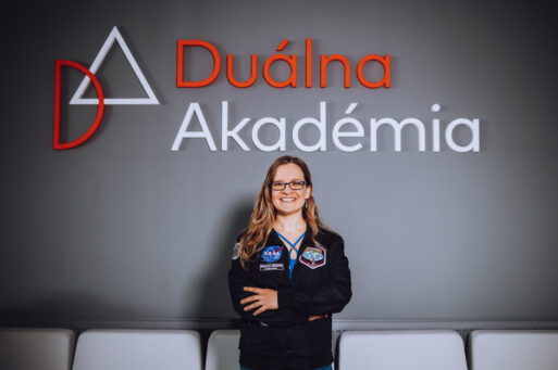 Astrobiologička Dr. Michaela Musilová si získala študentov Duálnej Akadémie s prednáškou Na polceste na Mars