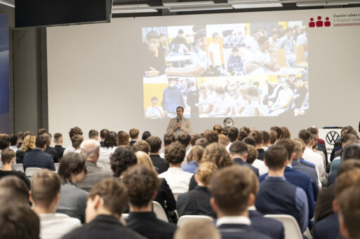 24 11 20 Duálna akadémia - imatrikulácie 2024-4093